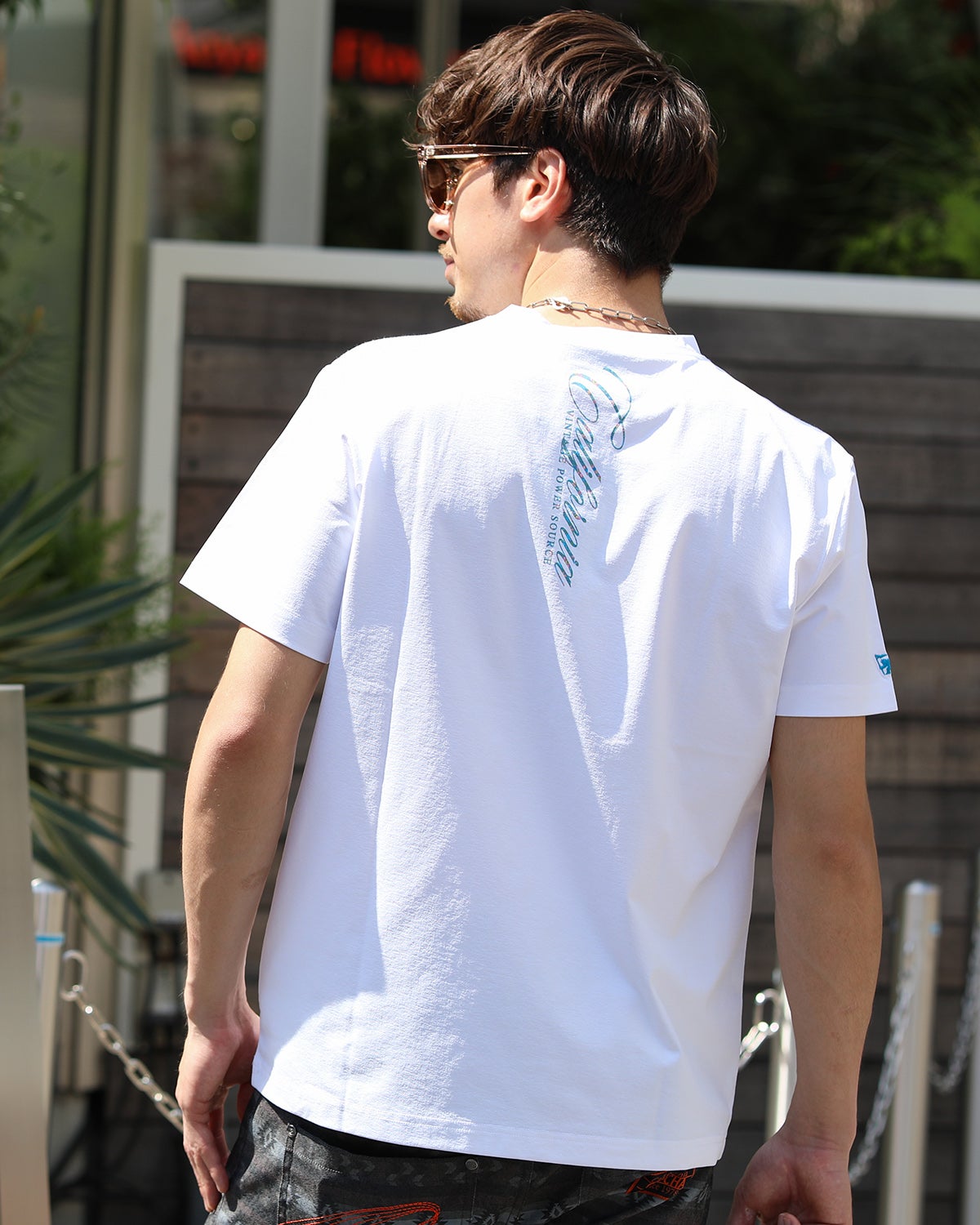 ホワイト：180cm70kg/(Lサイズ着用)