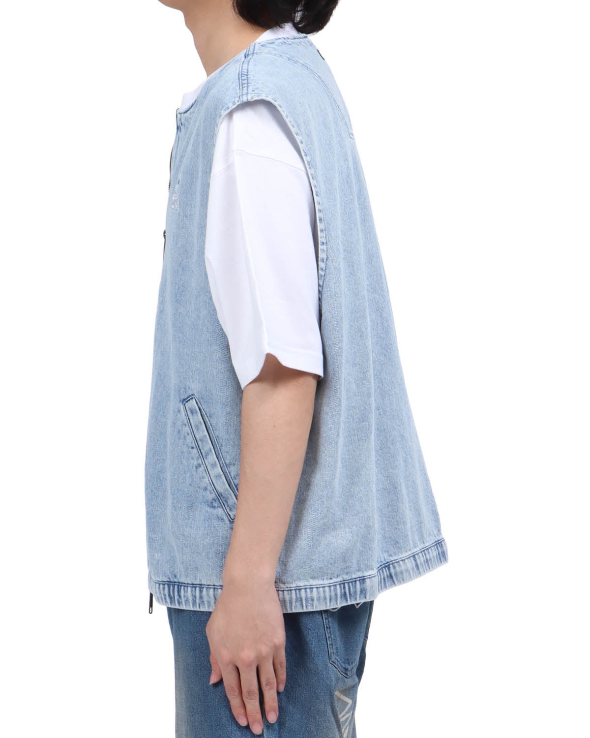 ブリーチ：173cm63kg(Lサイズ着用)