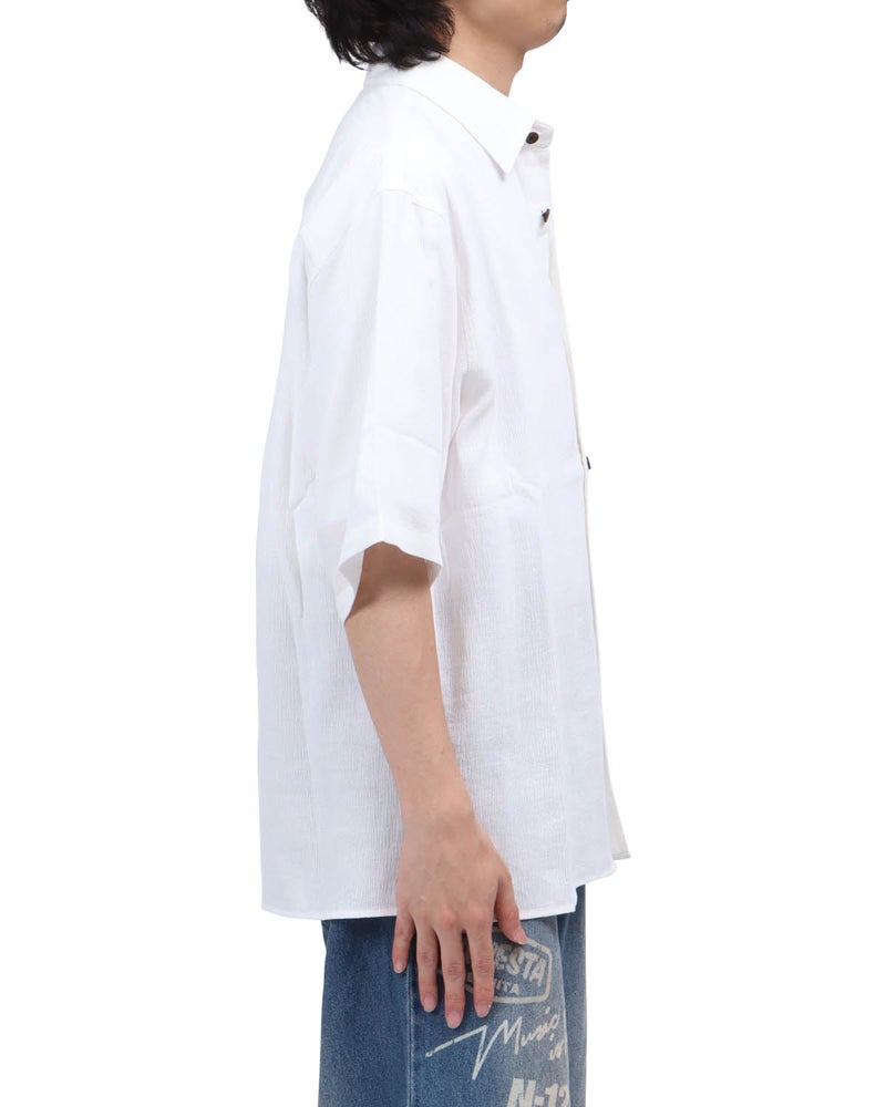 ホワイト：173cm63kg(Lサイズ着用)