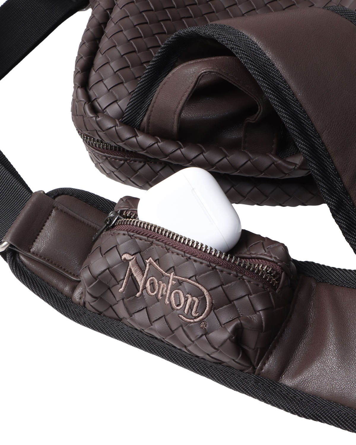 Norton] 編み込み PU ボディバッグ | PEET ONLINE STORE