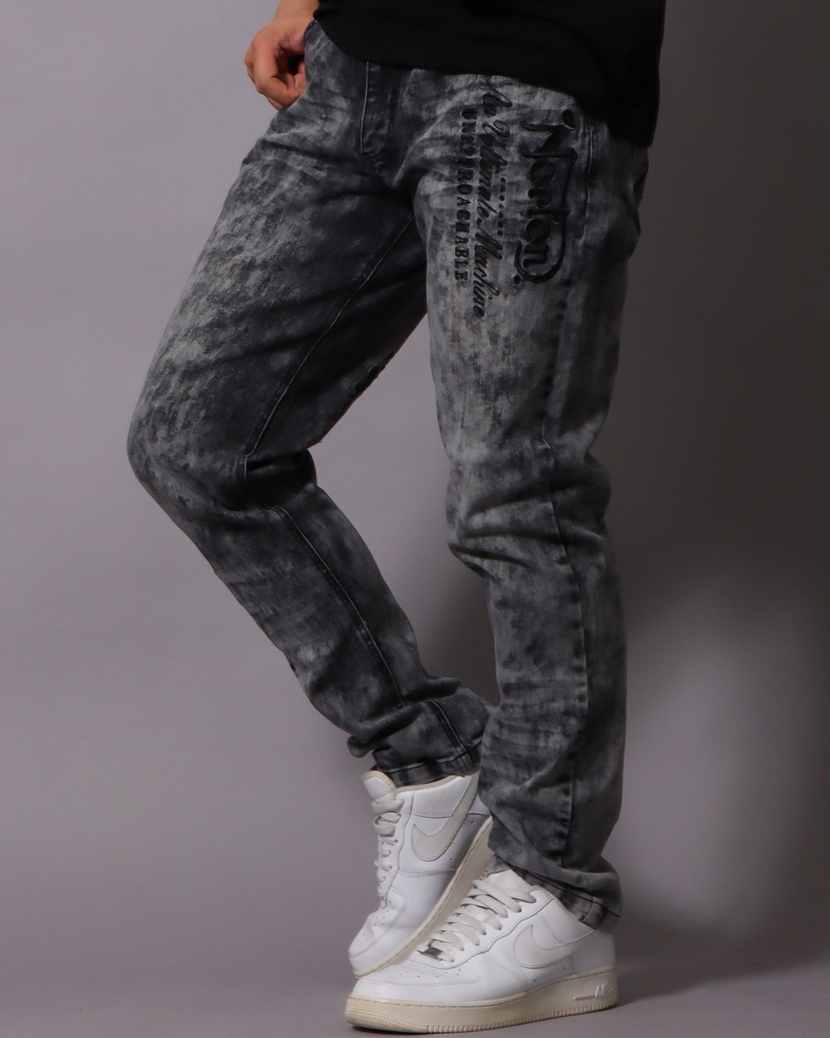 ブラック：178cm/75kg(Lサイズ着用)
