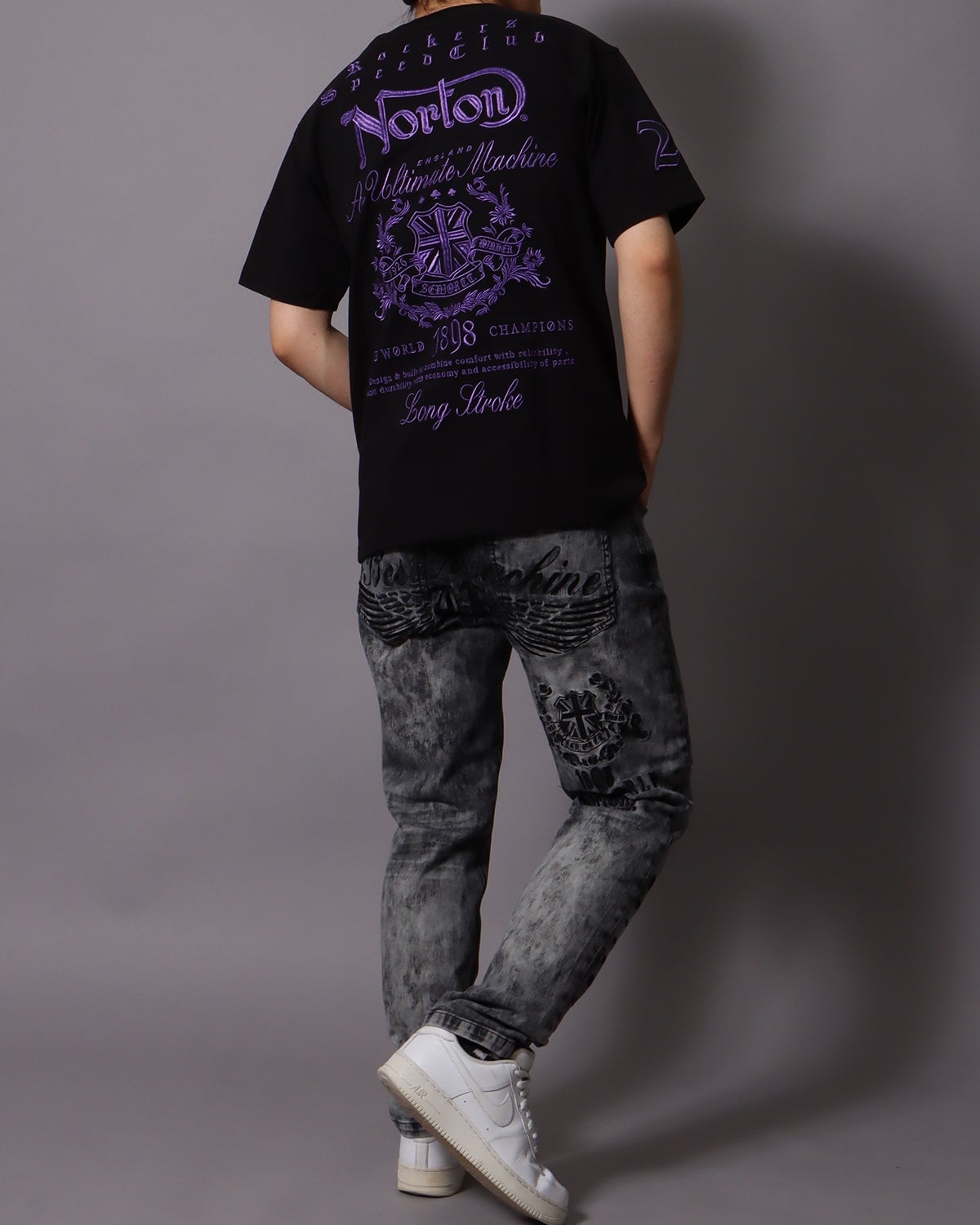 ブラック：178cm/75kg(Lサイズ着用)