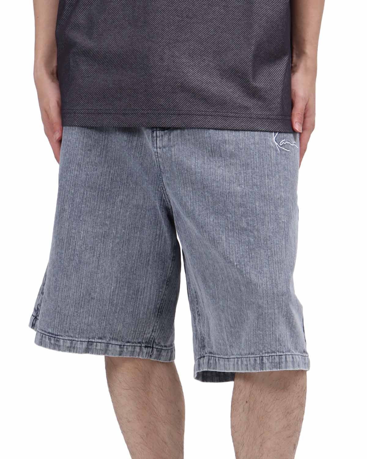 インディゴ：173cm63kg(34inc着用)