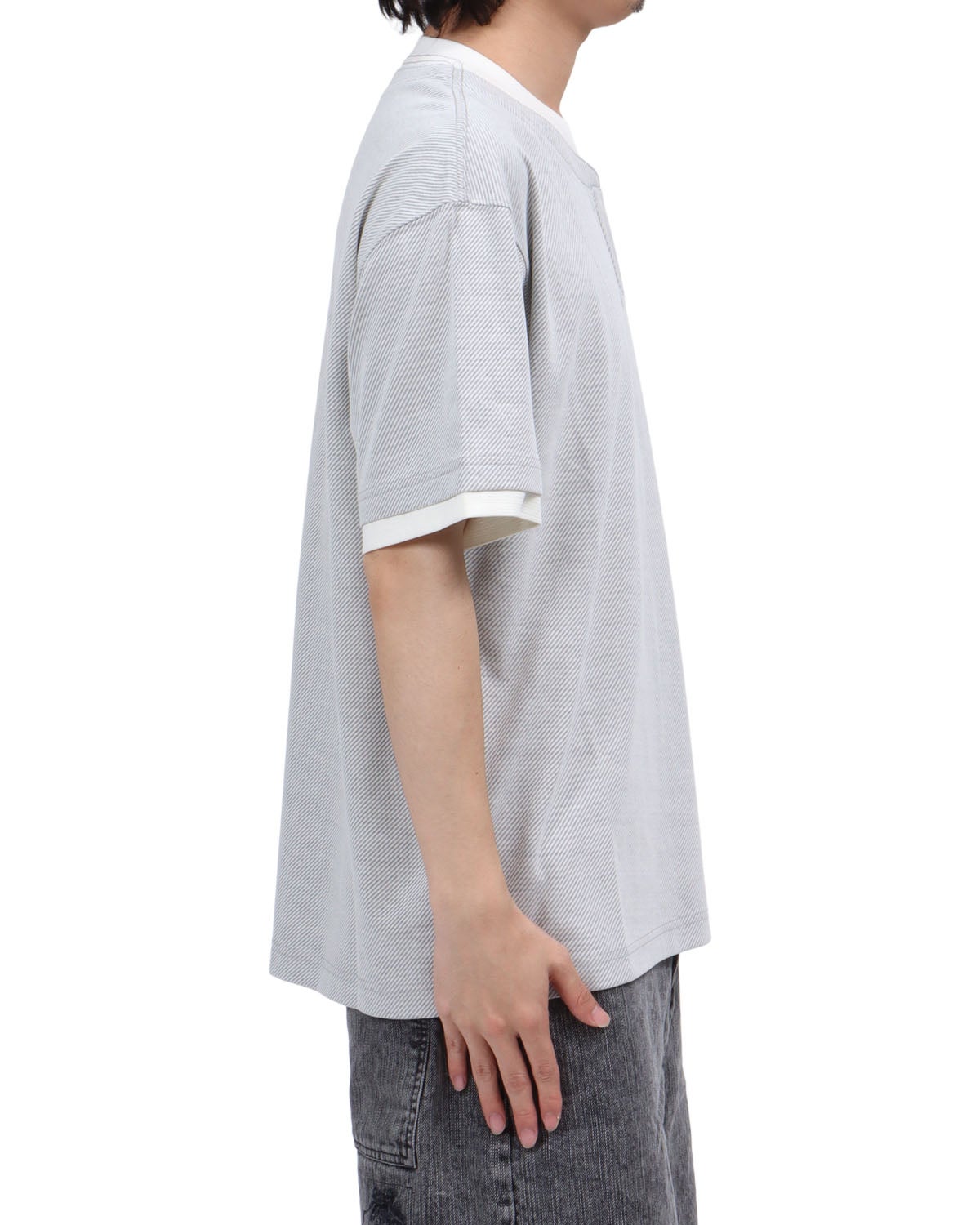 グレー：173cm63kg(Lサイズ着用)