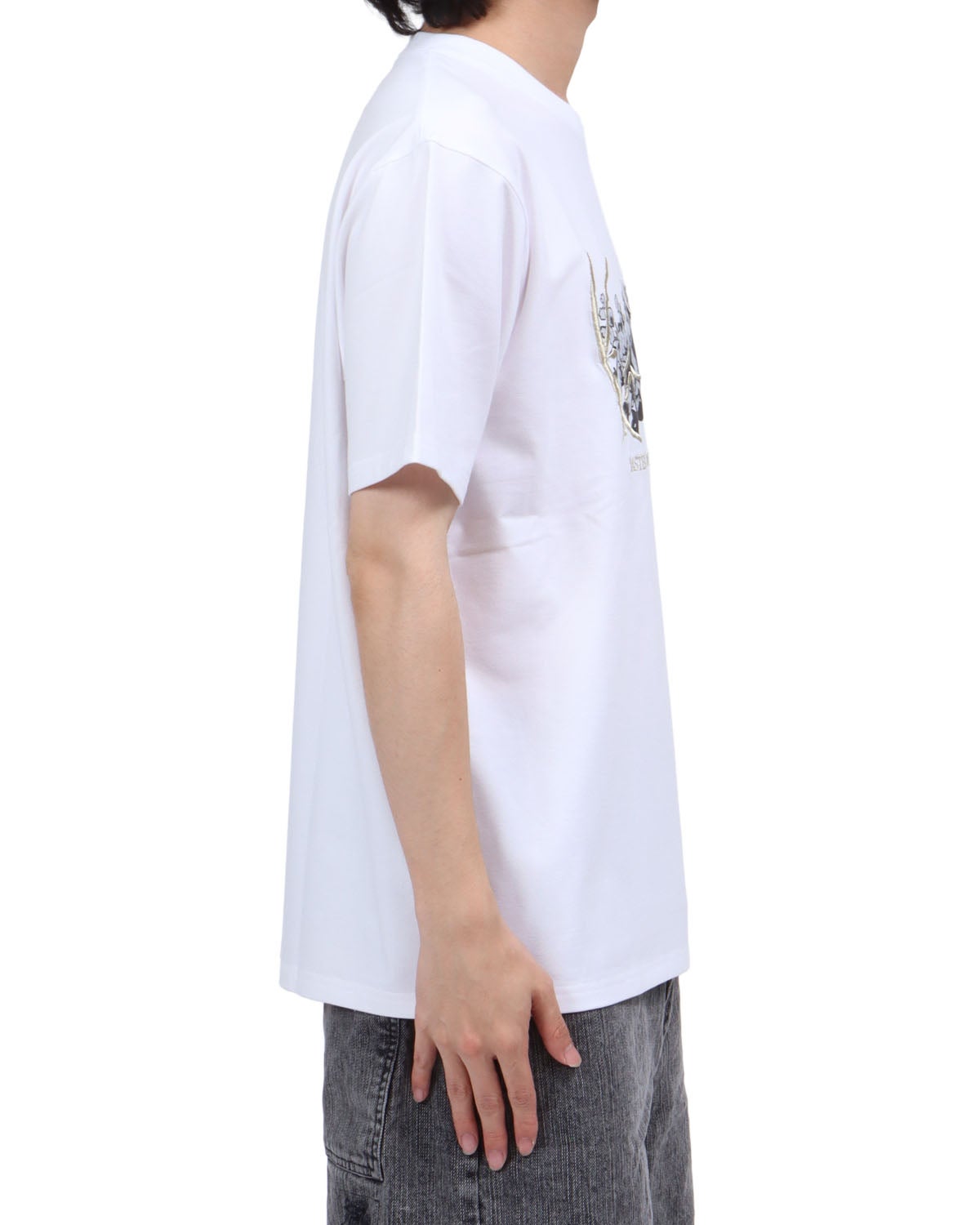 ホワイト：173cm63kg(Lサイズ着用)