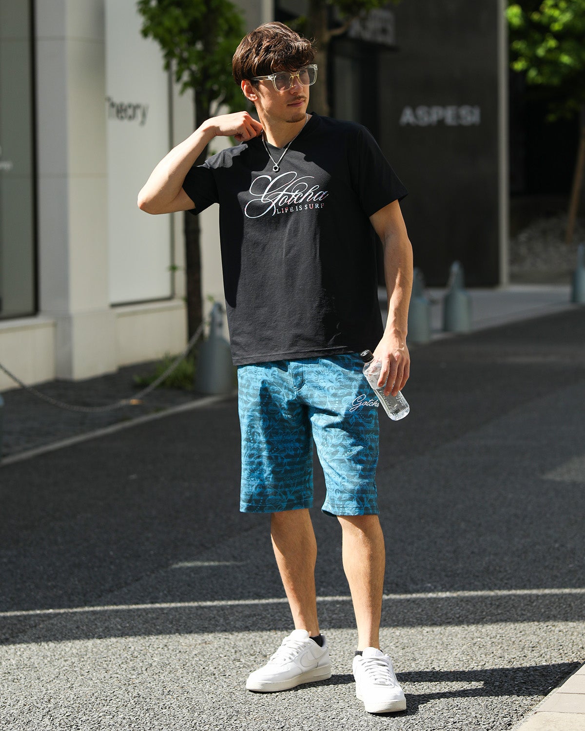 ネイビー：180cm/70kg(Lサイズ着用)