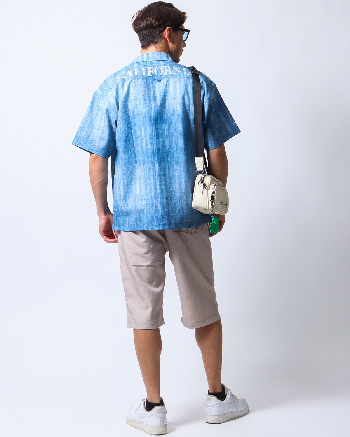 インディゴ：180cm/70kg(Lサイズ着用)