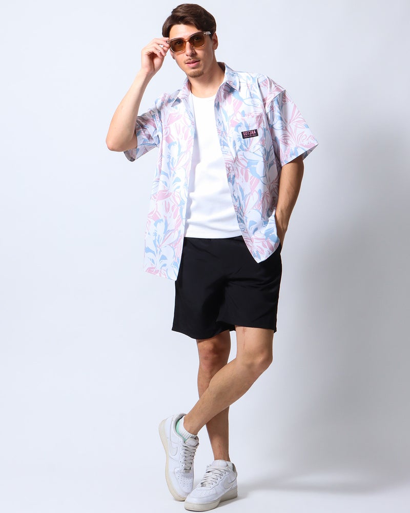 ホワイト：180cm/70kg(Lサイズ着用)
