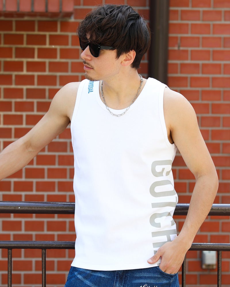 ホワイト：180cm/70kg(Lサイズ着用)