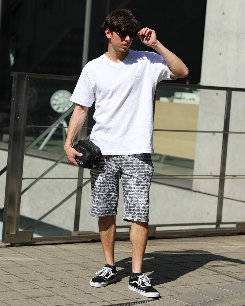ホワイト：180cm/70kg(Lサイズ着用)
