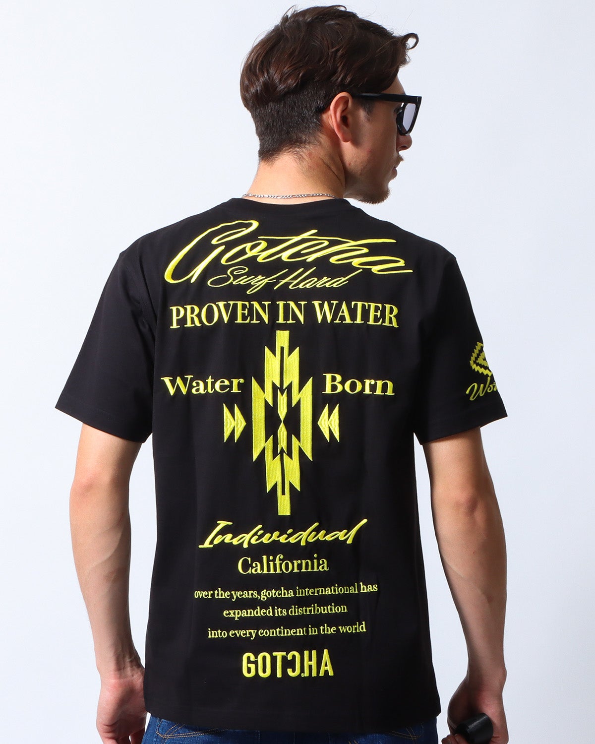 GOTCHA] 吸水速乾 蛍光 クルー Tシャツ | PEET ONLINE STORE