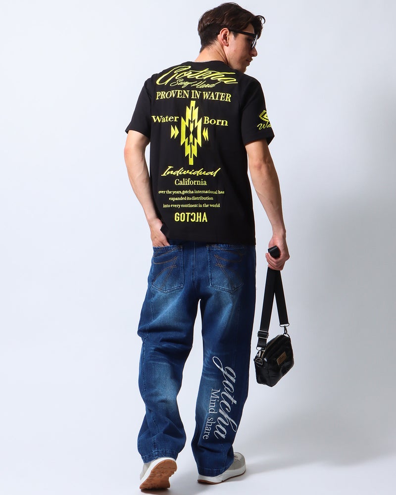 イエロー：180cm/70kg(Lサイズ着用)