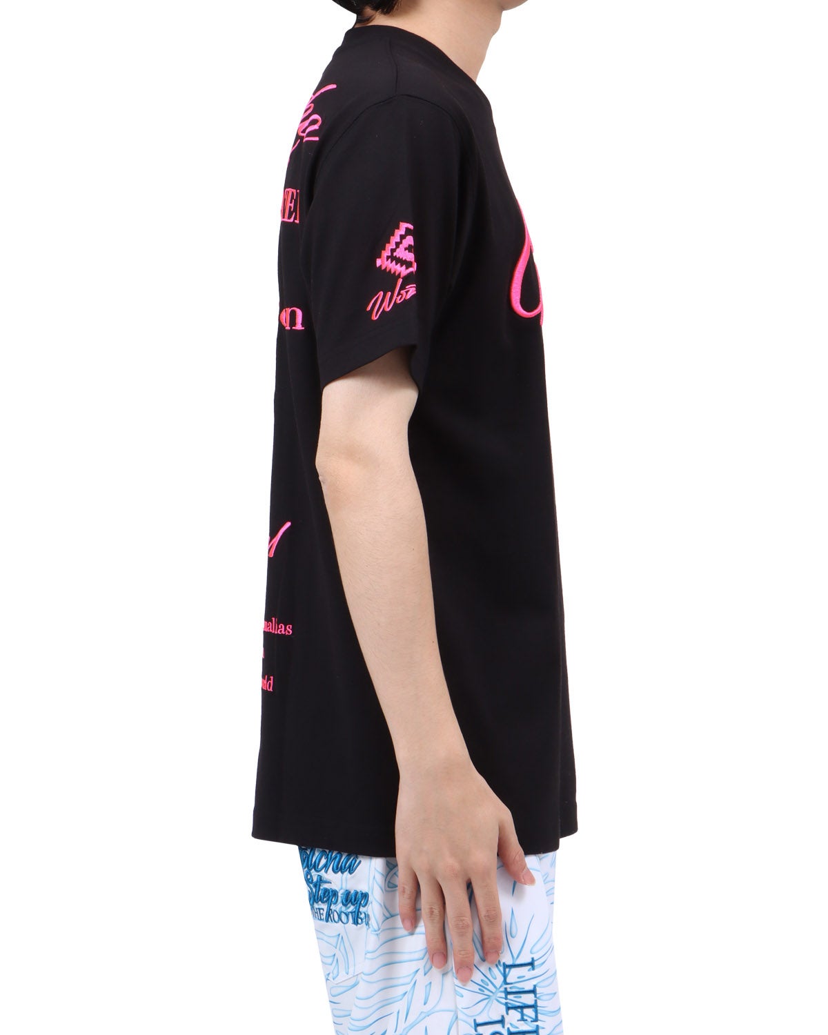 ブラック：173cm63kg(Lサイズ着用)