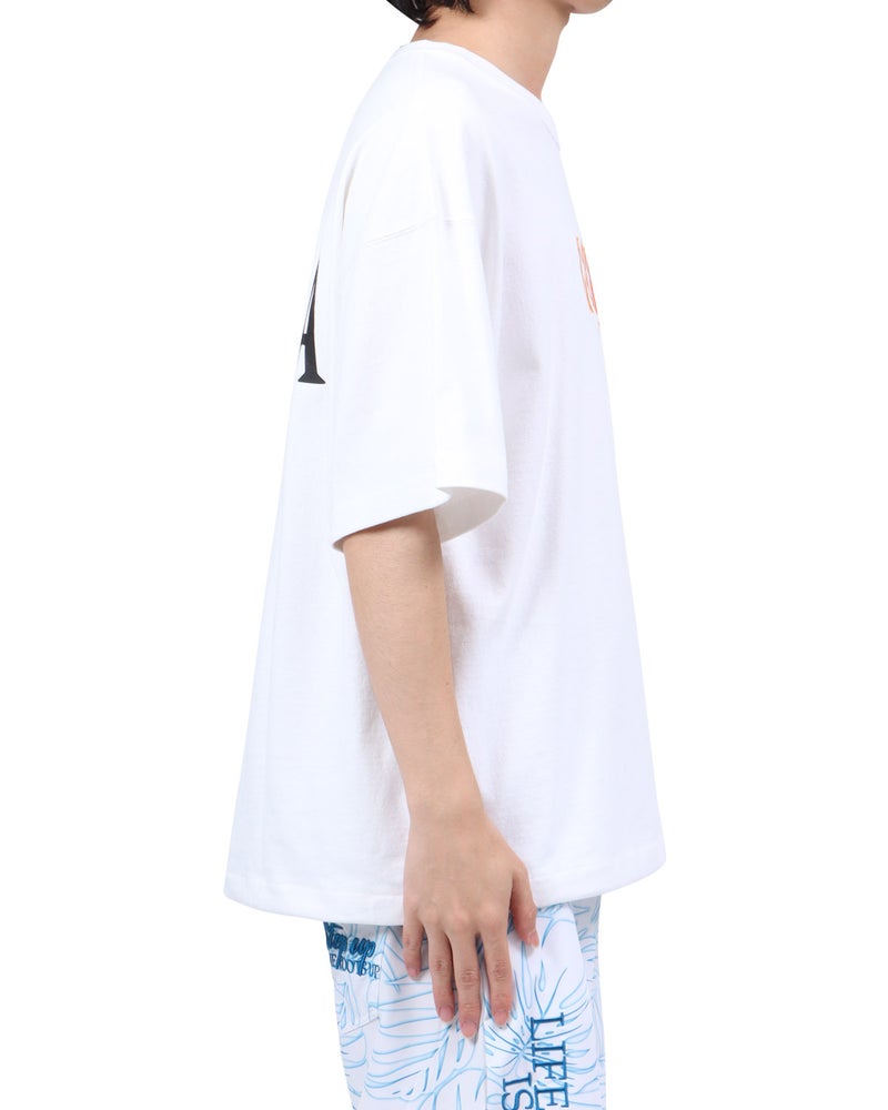 ホワイト：173cm63kg(Lサイズ着用)