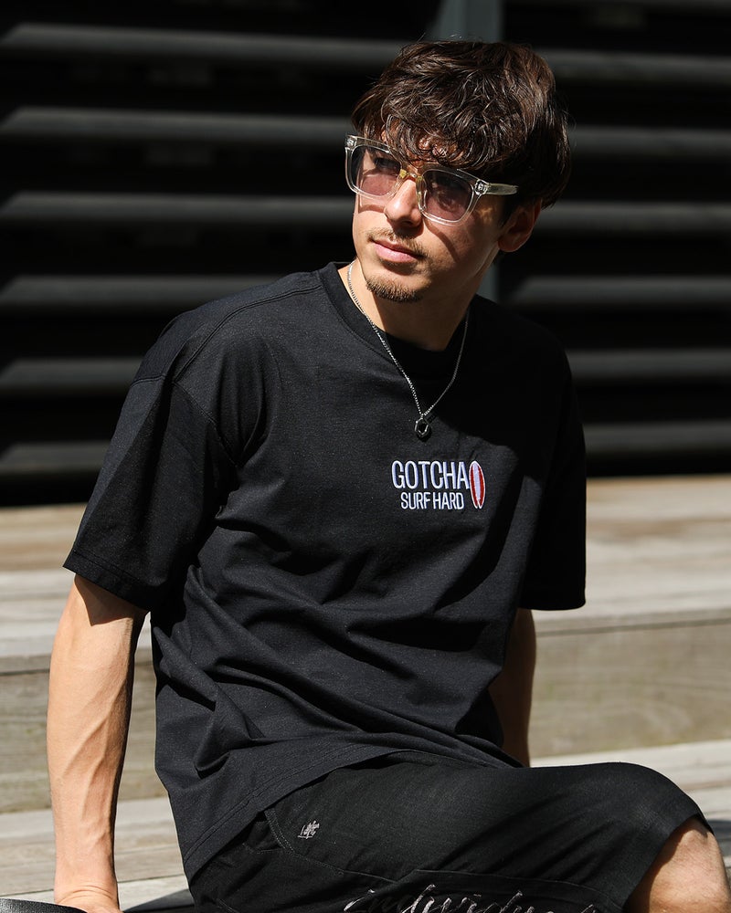 ブラック：180cm/70kg(Lサイズ着用)