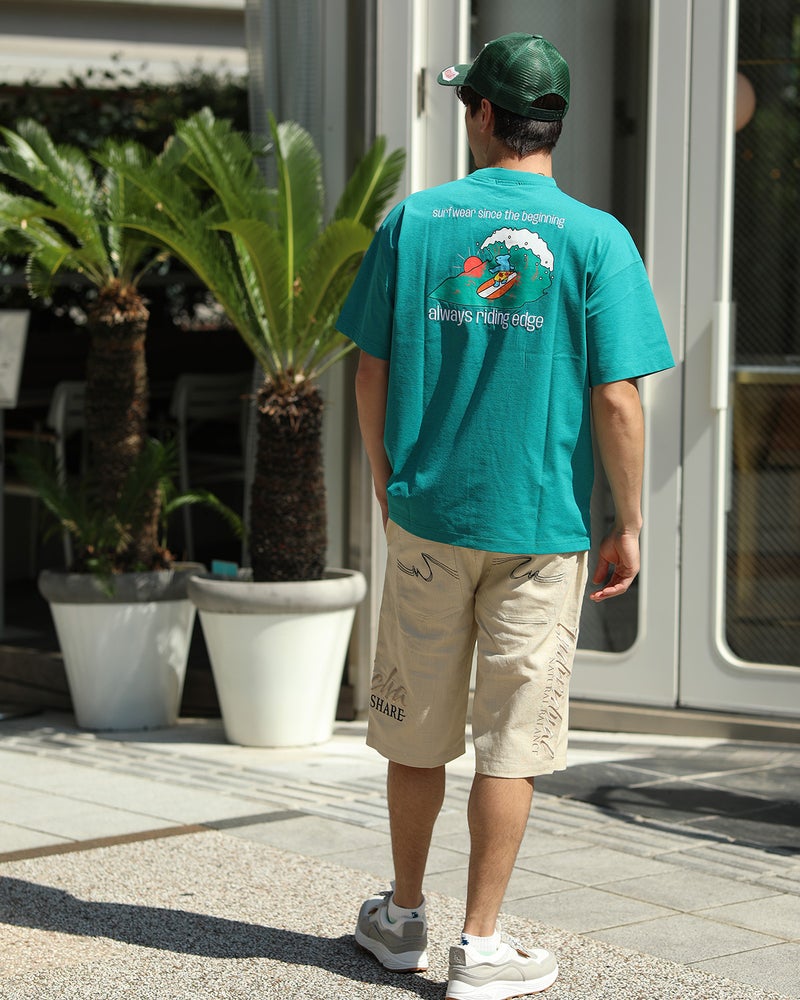 エメラルドグリーン：180cm/70kg(Lサイズ着用)
