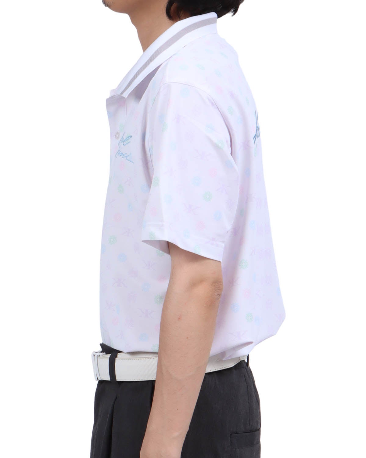 ホワイト：173cm63kg(Lサイズ着用)