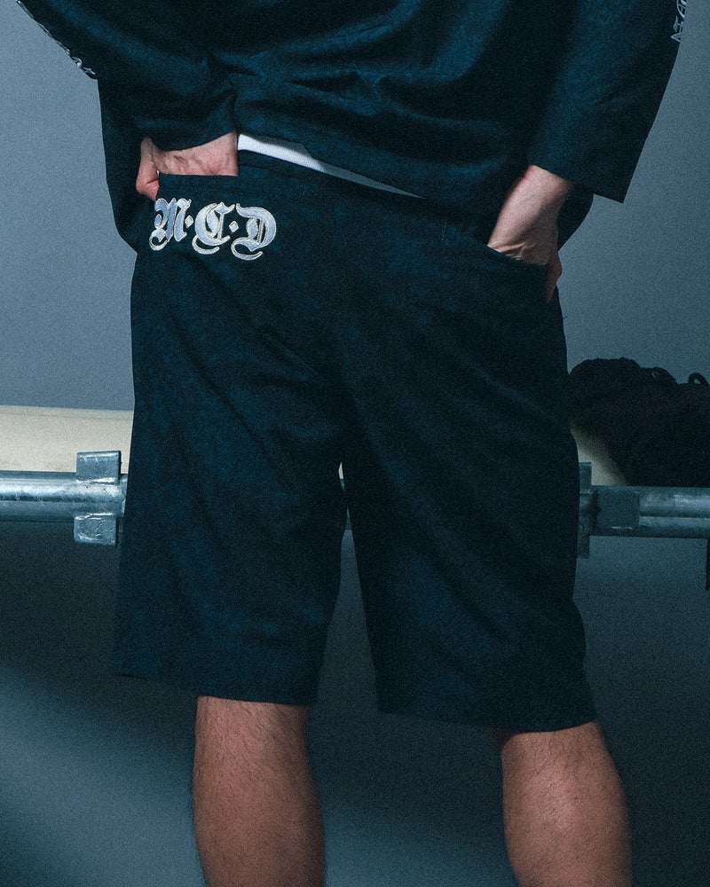 ブラック：183cm(Lサイズ着用)