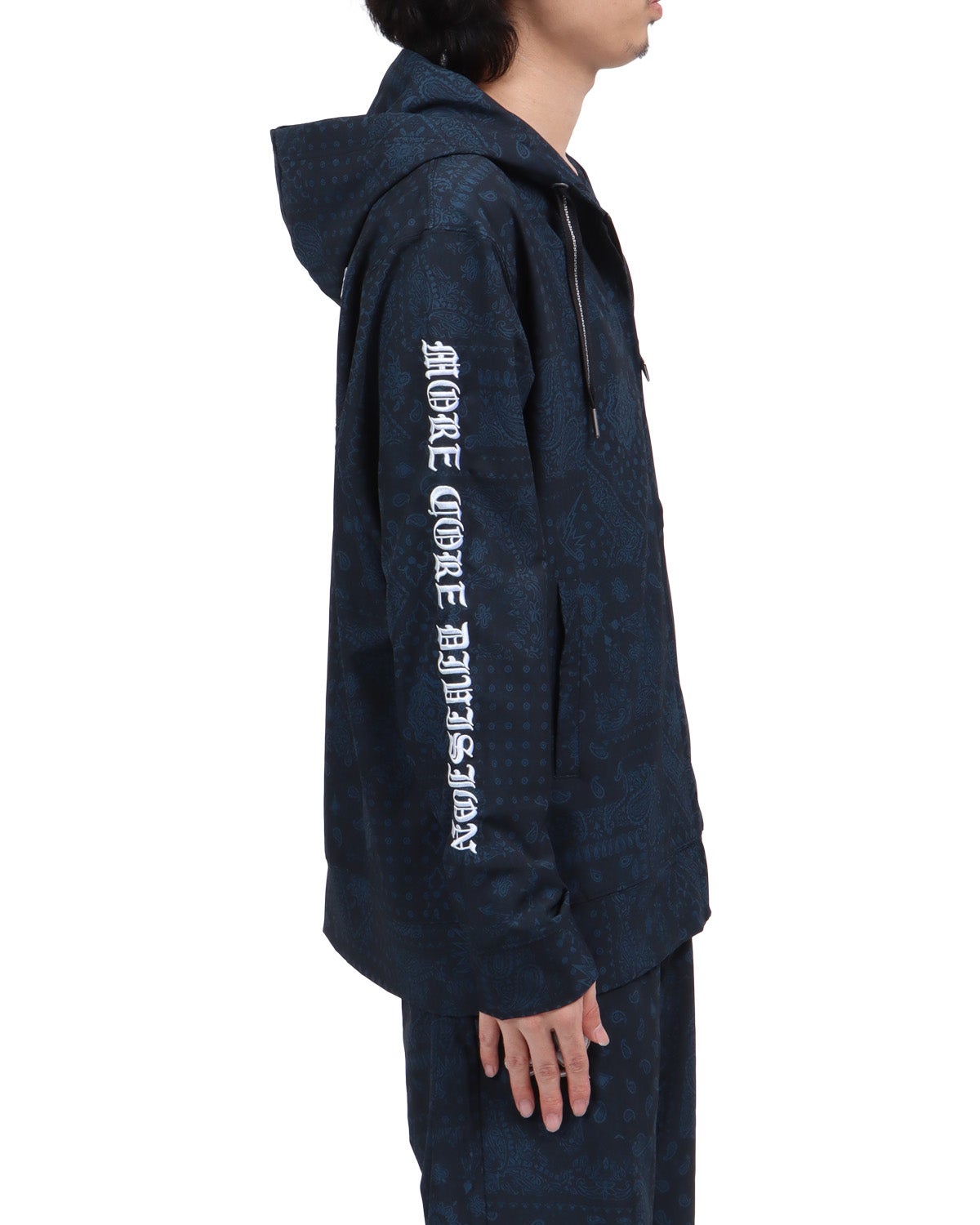 ブラック：173cm63kg(Lサイズ着用)