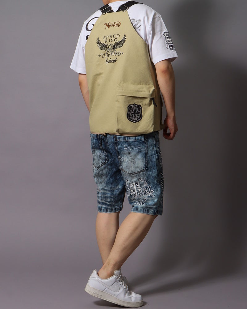 ベージュ：178cm/75kg(Lサイズ着用)