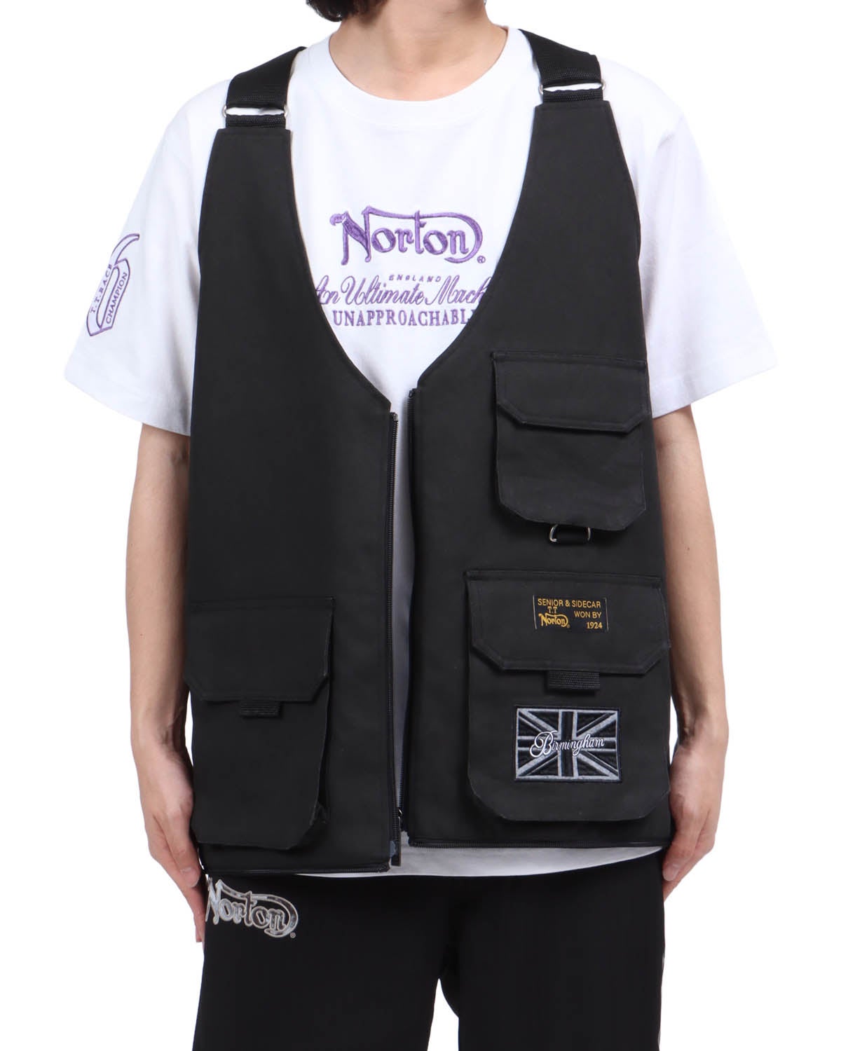 ブラック：173cm63kg(Lサイズ着用)