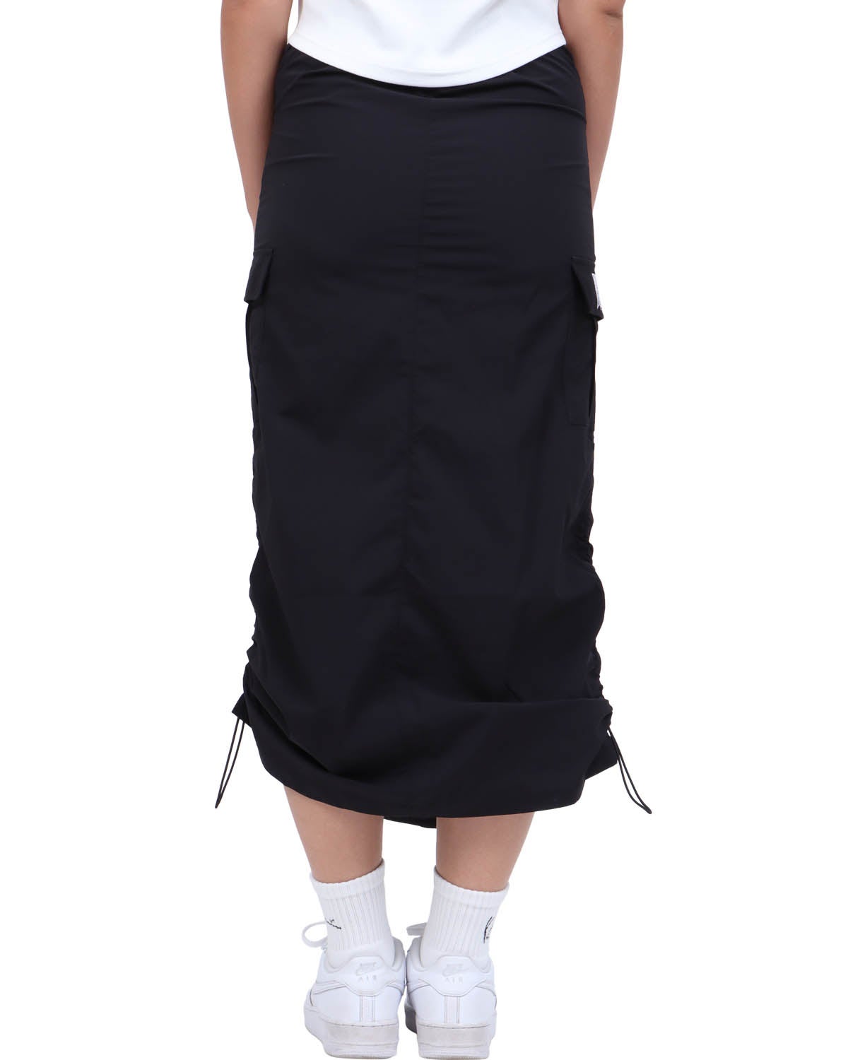ブラック：167cm(Mサイズ着用)