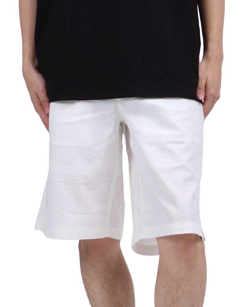 ホワイト：173cm63kg(Mサイズ着用)
