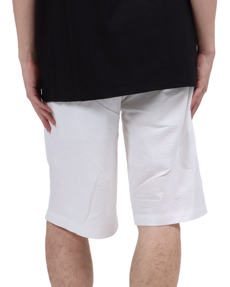 ホワイト：173cm63kg(Mサイズ着用)