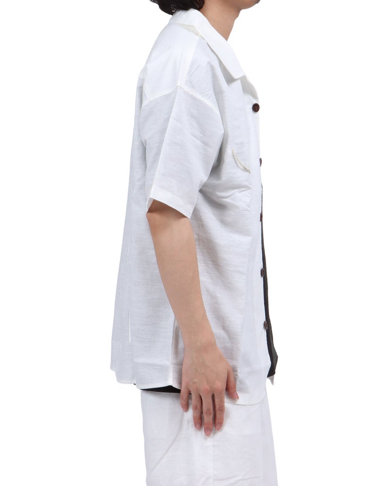 ホワイト：173cm63kg(Lサイズ着用)