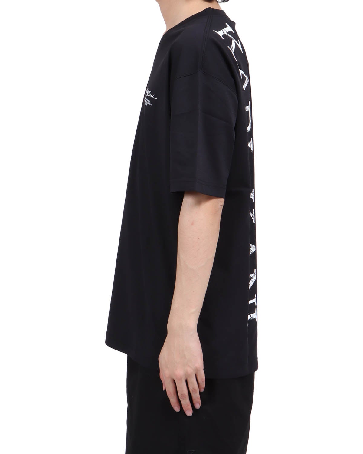 ブラック：173cm63kg(Lサイズ着用)