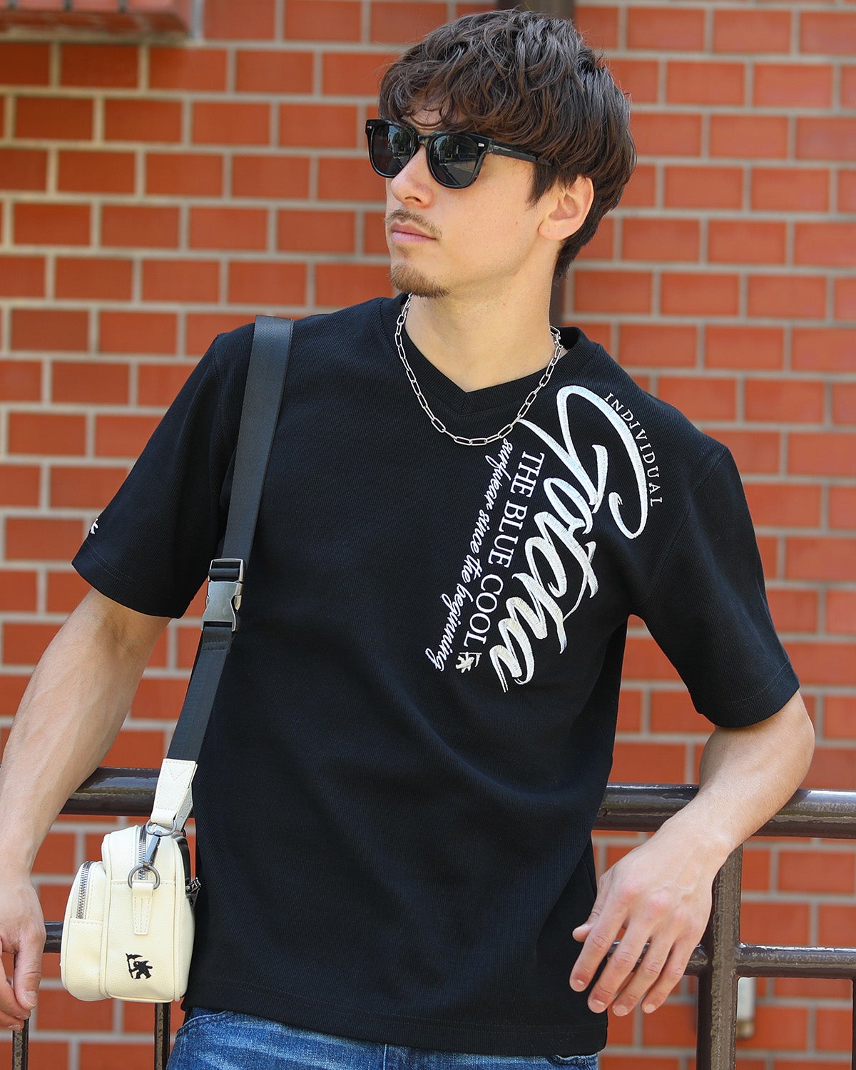 ブラック：180cm/70kg(Lサイズ着用)