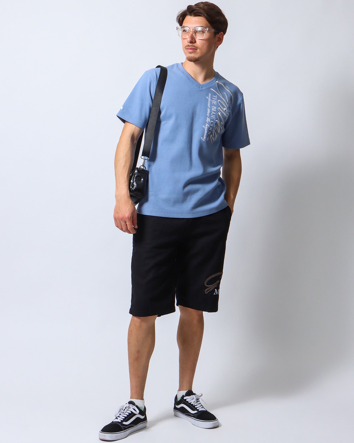 ブルーグレー：180cm/70kg(Lサイズ着用)