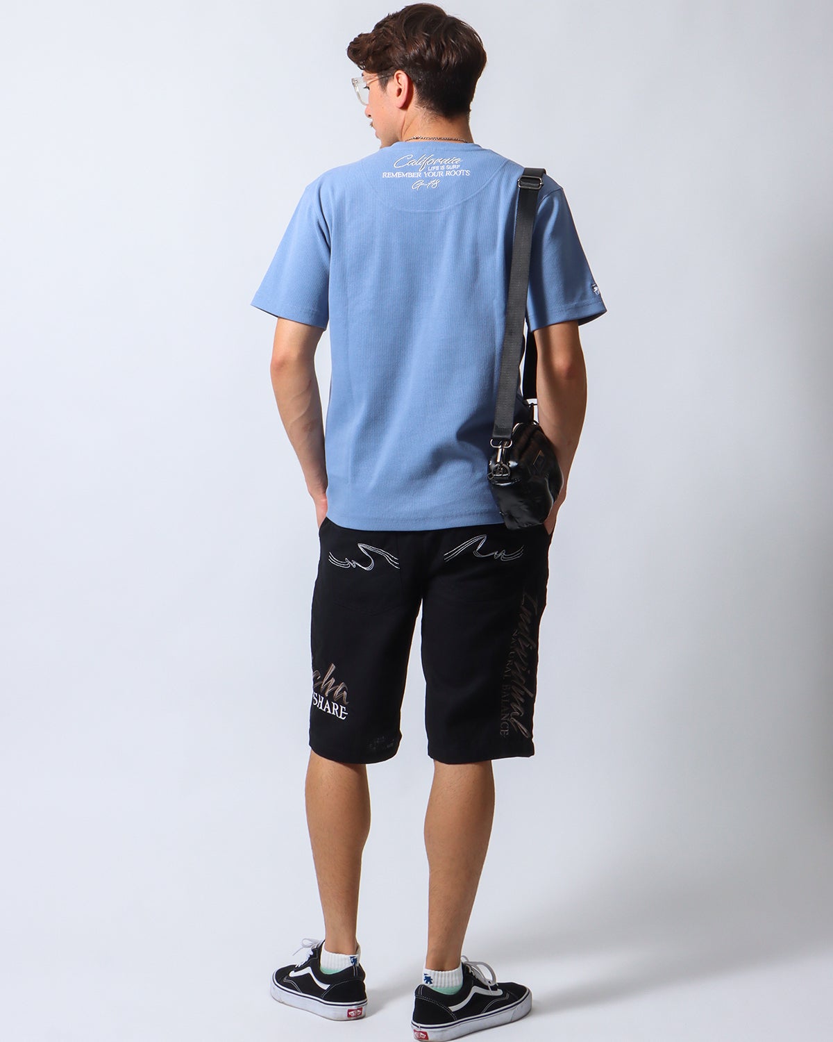 ブルーグレー：180cm/70kg(Lサイズ着用)
