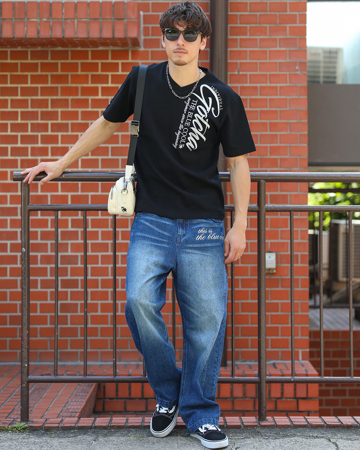 ブラック：180cm/70kg(Lサイズ着用)