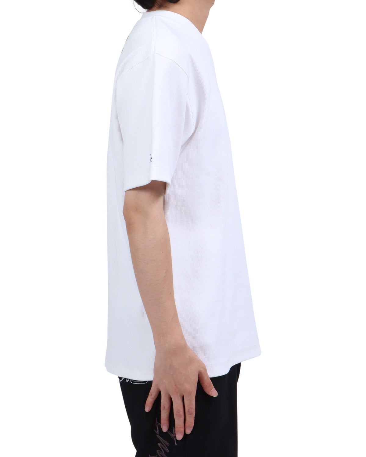 ホワイト：173cm63kg(Lサイズ着用)