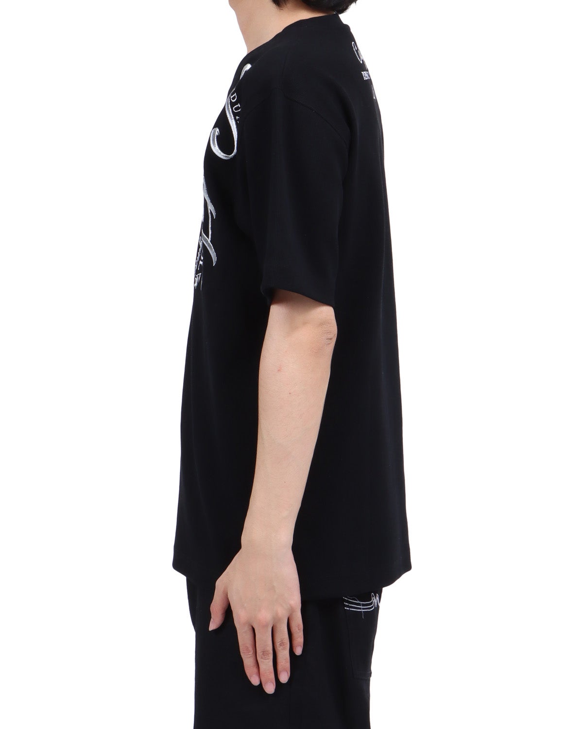 ブラック：173cm63kg(Lサイズ着用)