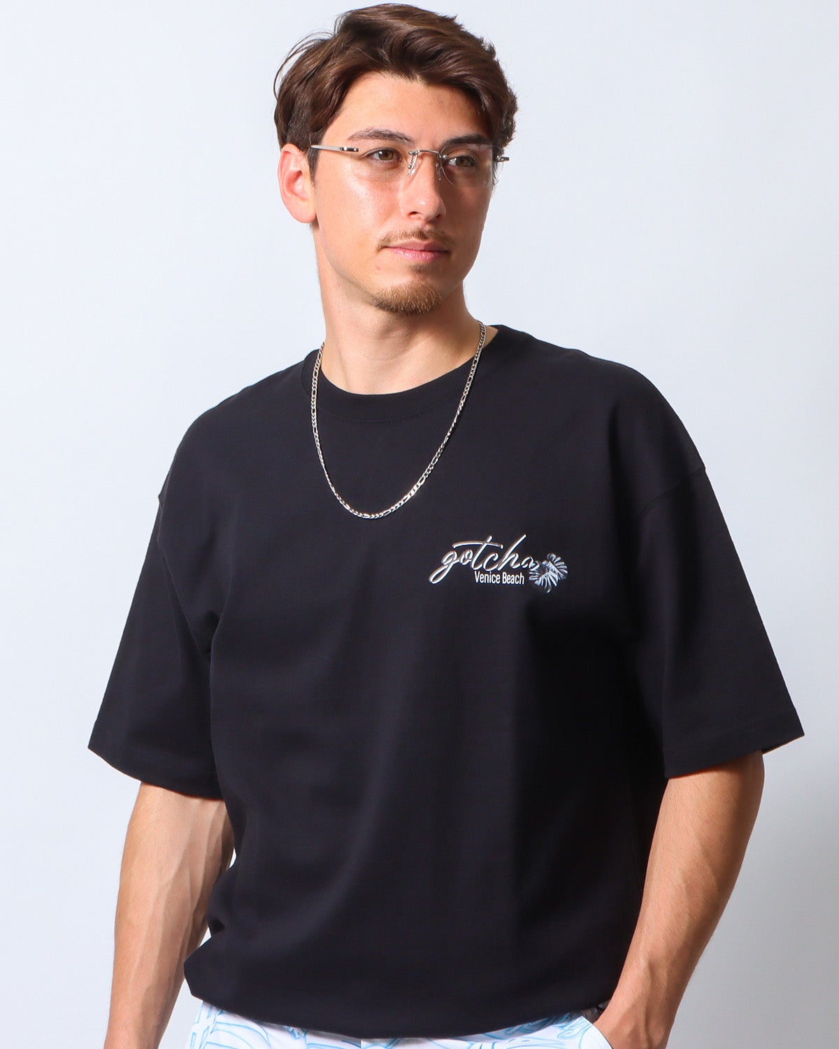 ブラック：180cm/70kg(Lサイズ着用)