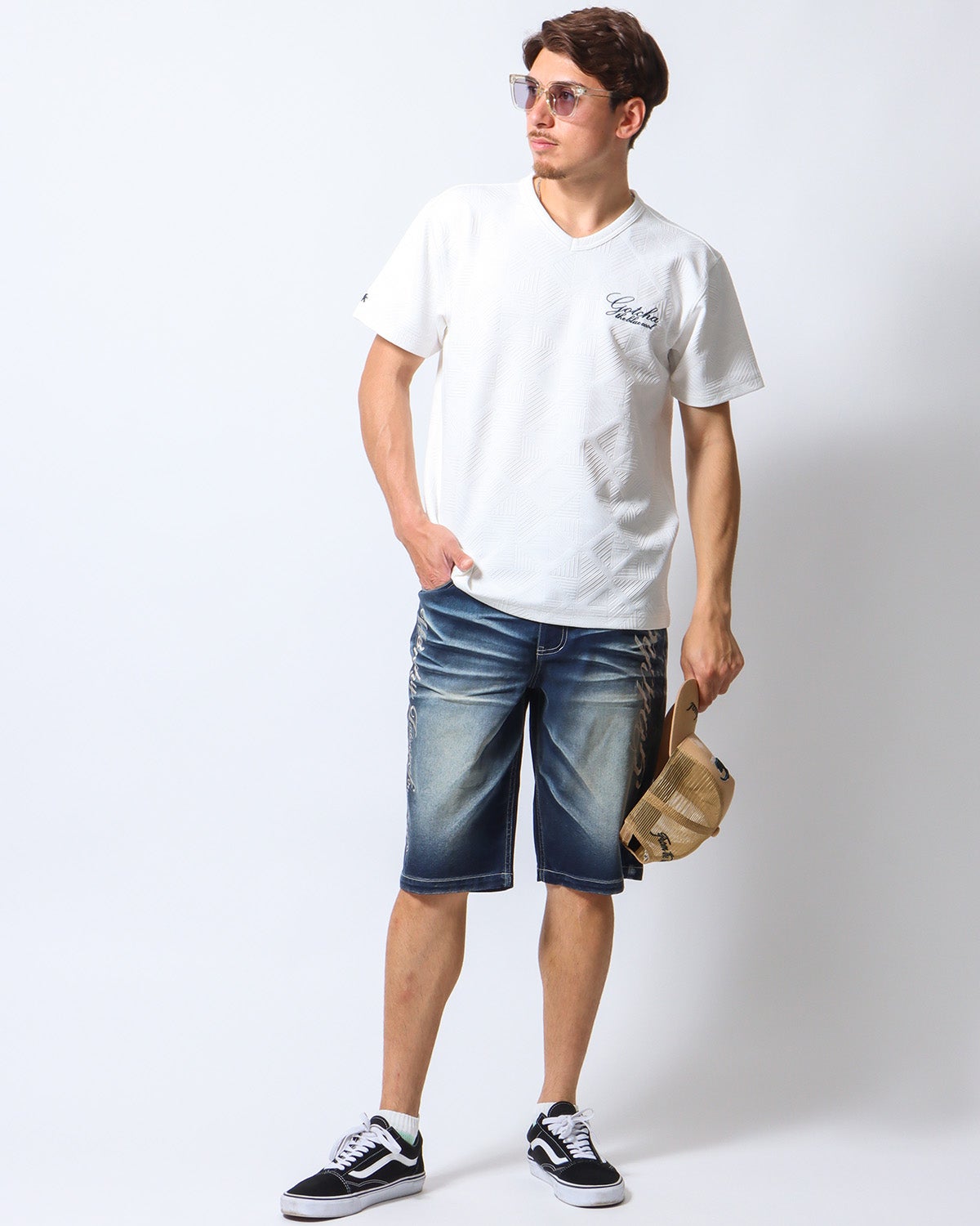 ホワイト：180cm/70kg(Lサイズ着用)