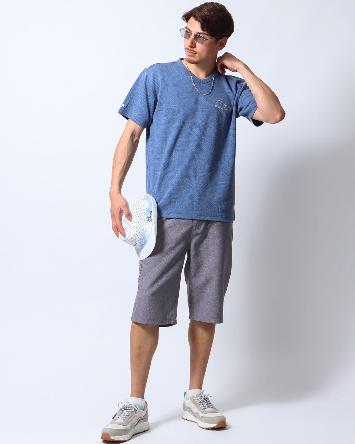 ブルー：180cm/70kg(Lサイズ着用)
