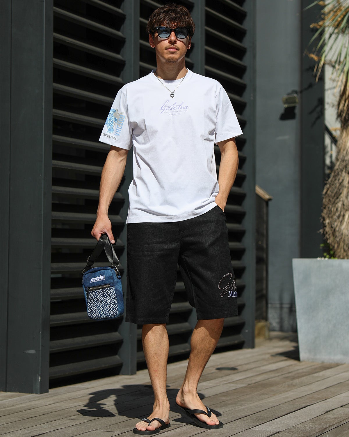 ホワイト：180cm/70kg(Lサイズ着用)