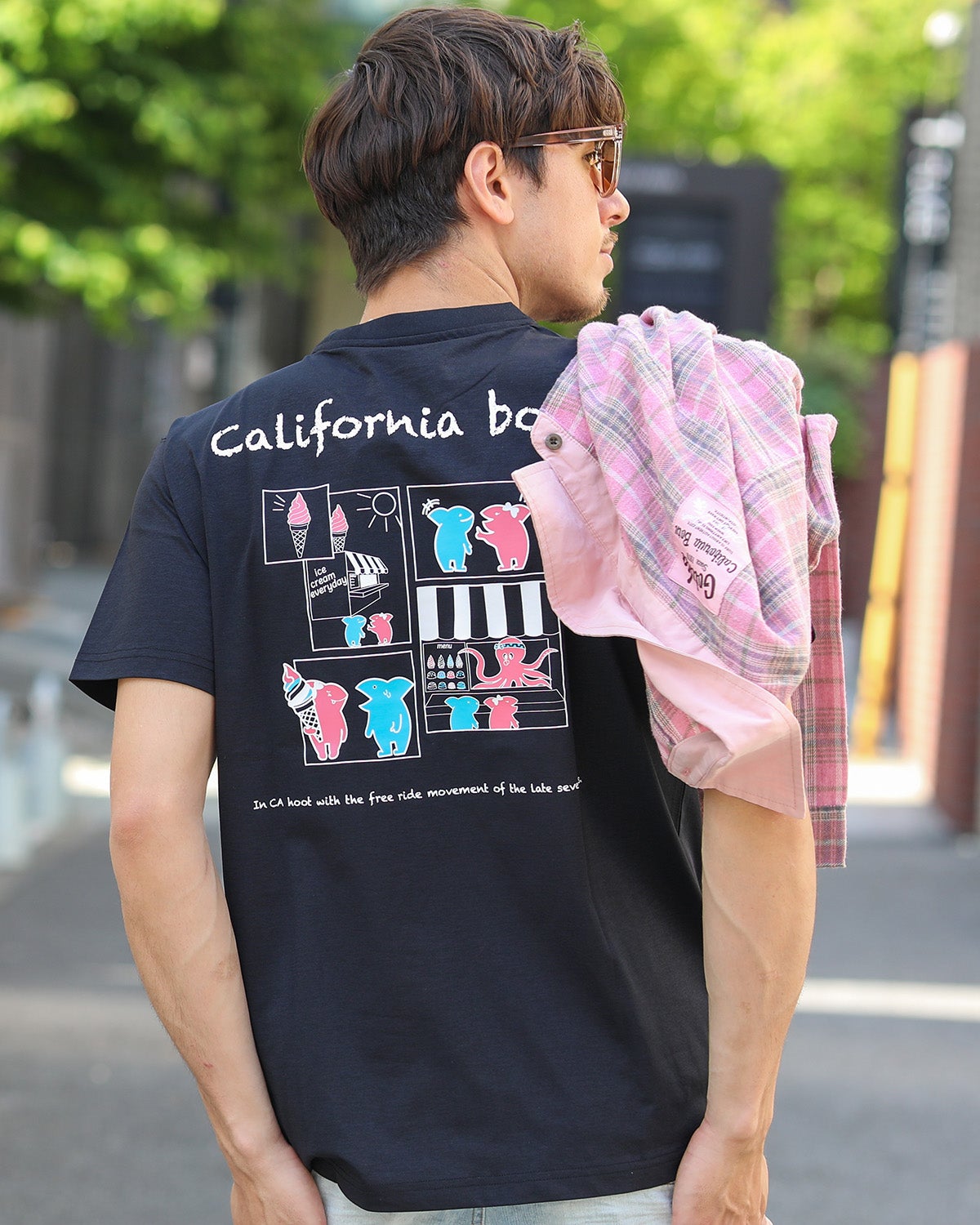 ブラック：180cm/70kg(Lサイズ着用)