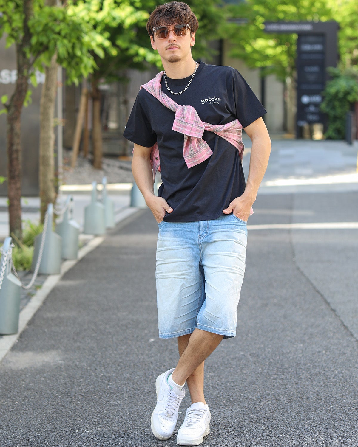ブラック：180cm/70kg(Lサイズ着用)
