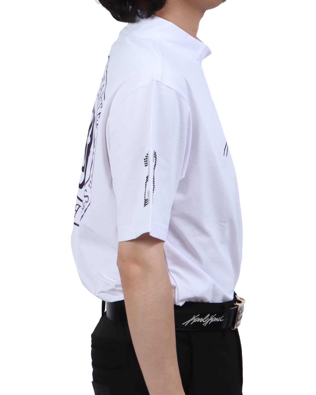 ホワイト：173cm63kg(Lサイズ着用)