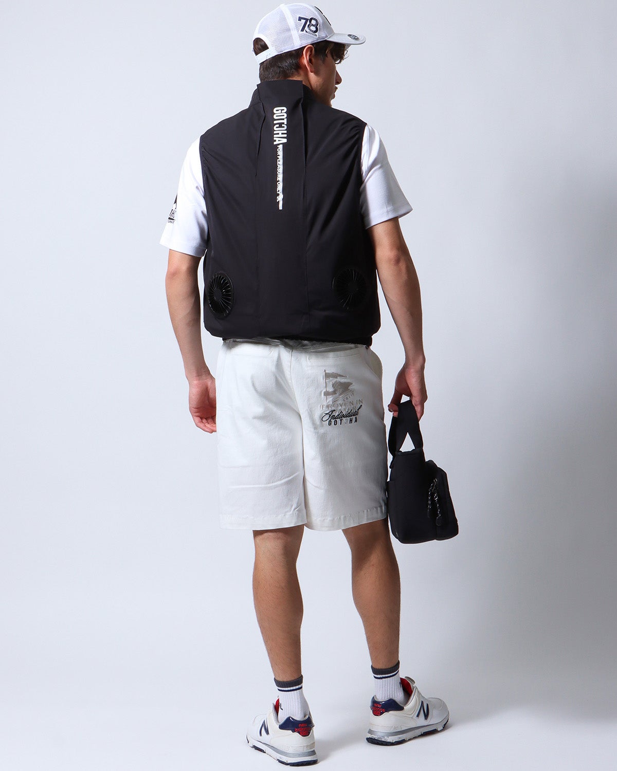ブラック：180cm/70kg(Lサイズ着用)