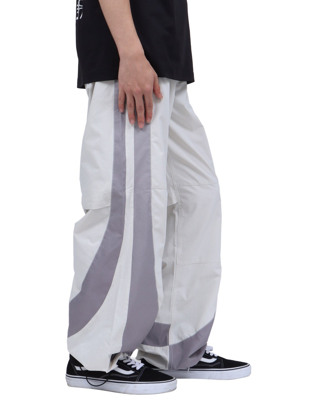 ライトグレー：173cm63kg(Lサイズ着用)