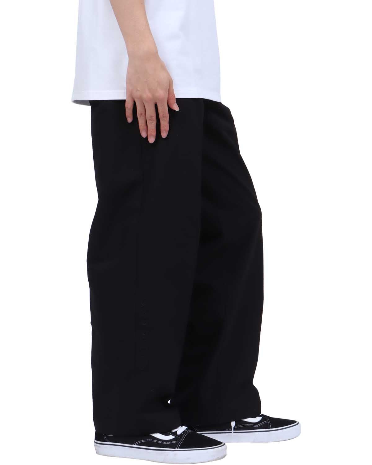 ブラック：173cm63kg(Mサイズ着用)