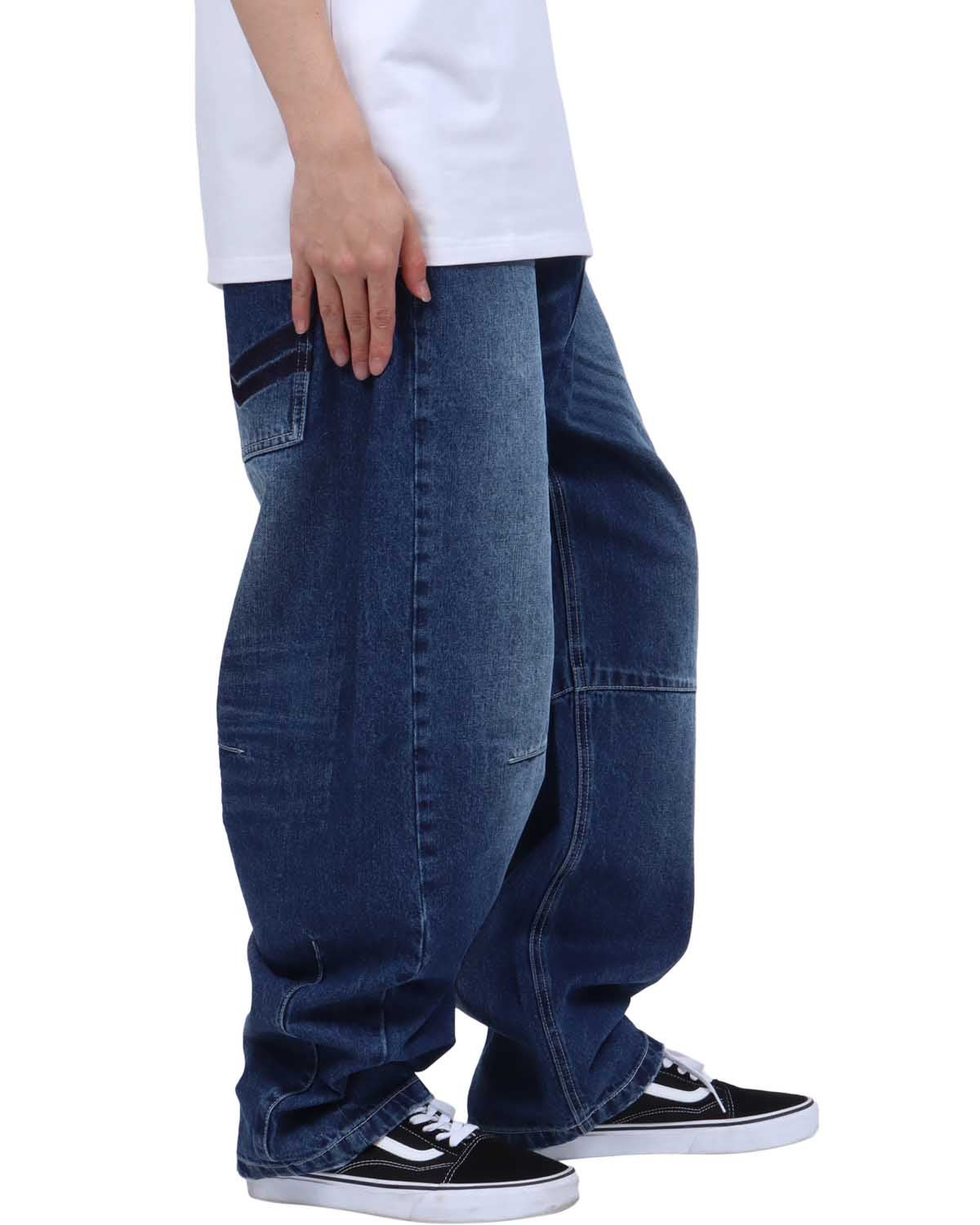 インディゴ：173cm63kg(34inc着用)