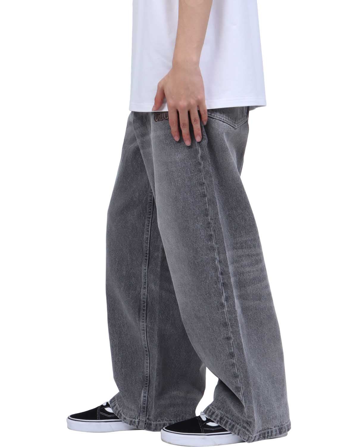 グレー：173cm63kg(32inc着用)