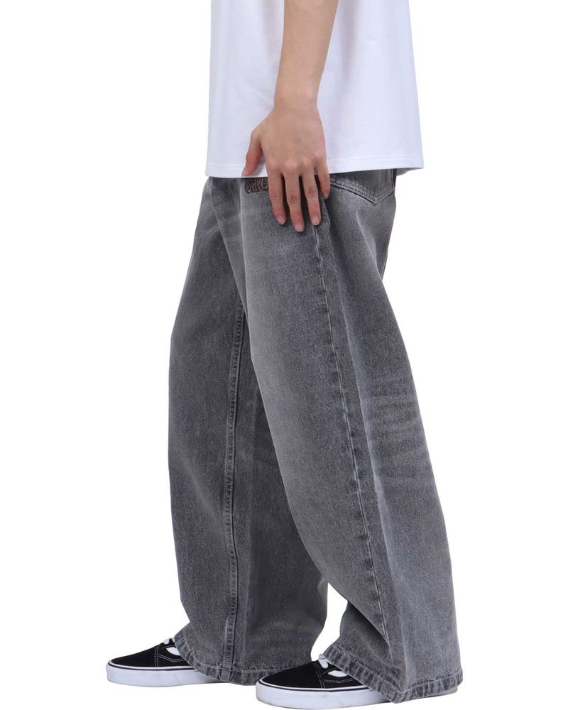 グレー：173cm63kg(32inc着用)