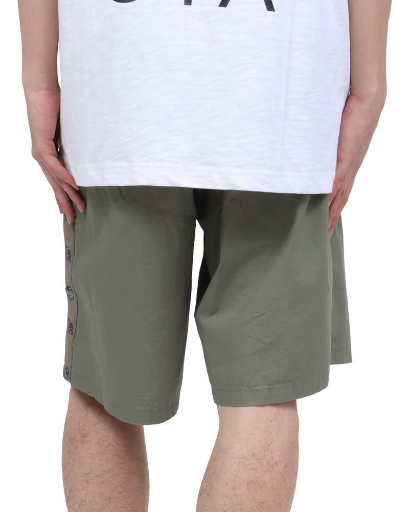 カーキ：173cm63kg(Lサイズ着用)
